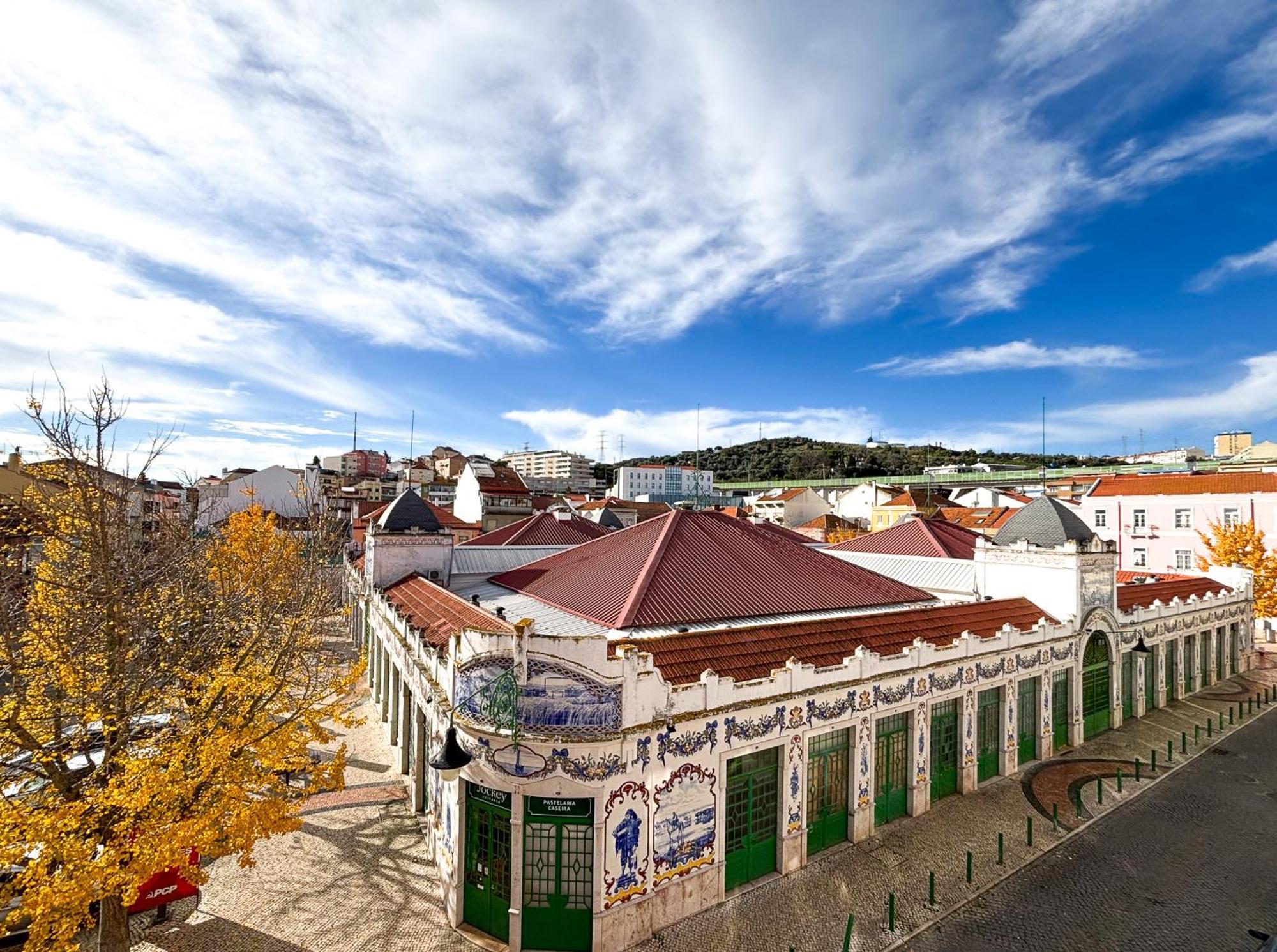 Oliva Guesthouse Vila Franca de Xira Esterno foto
